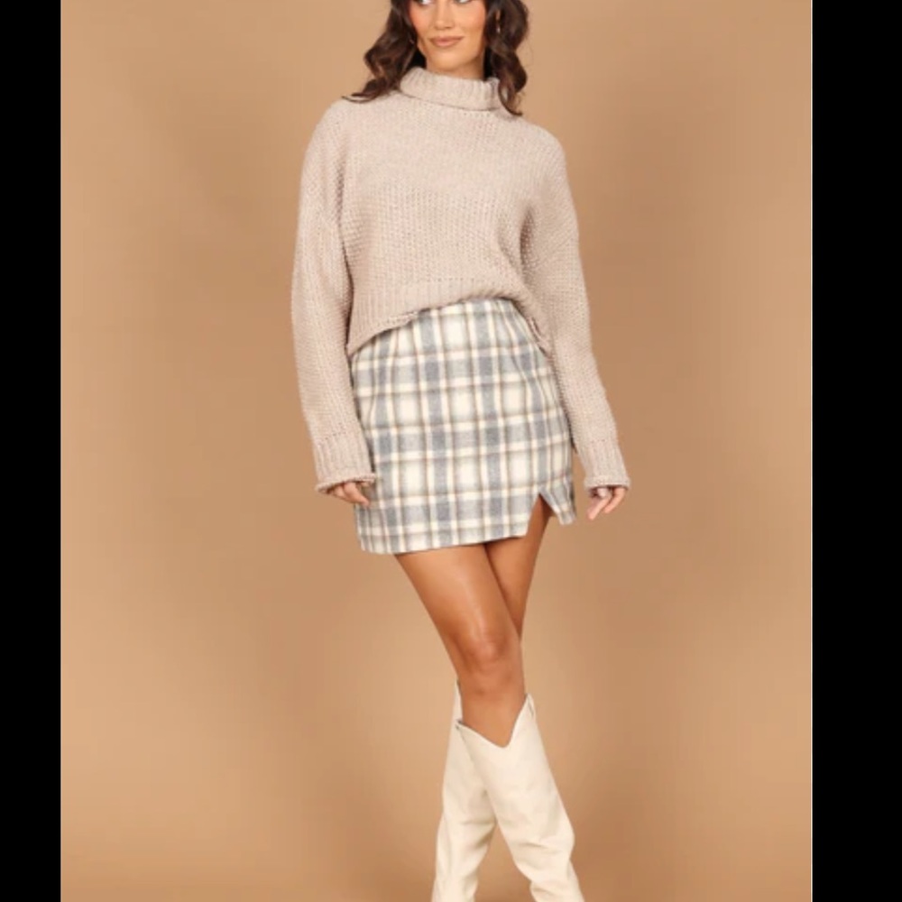 plaid mini skirt